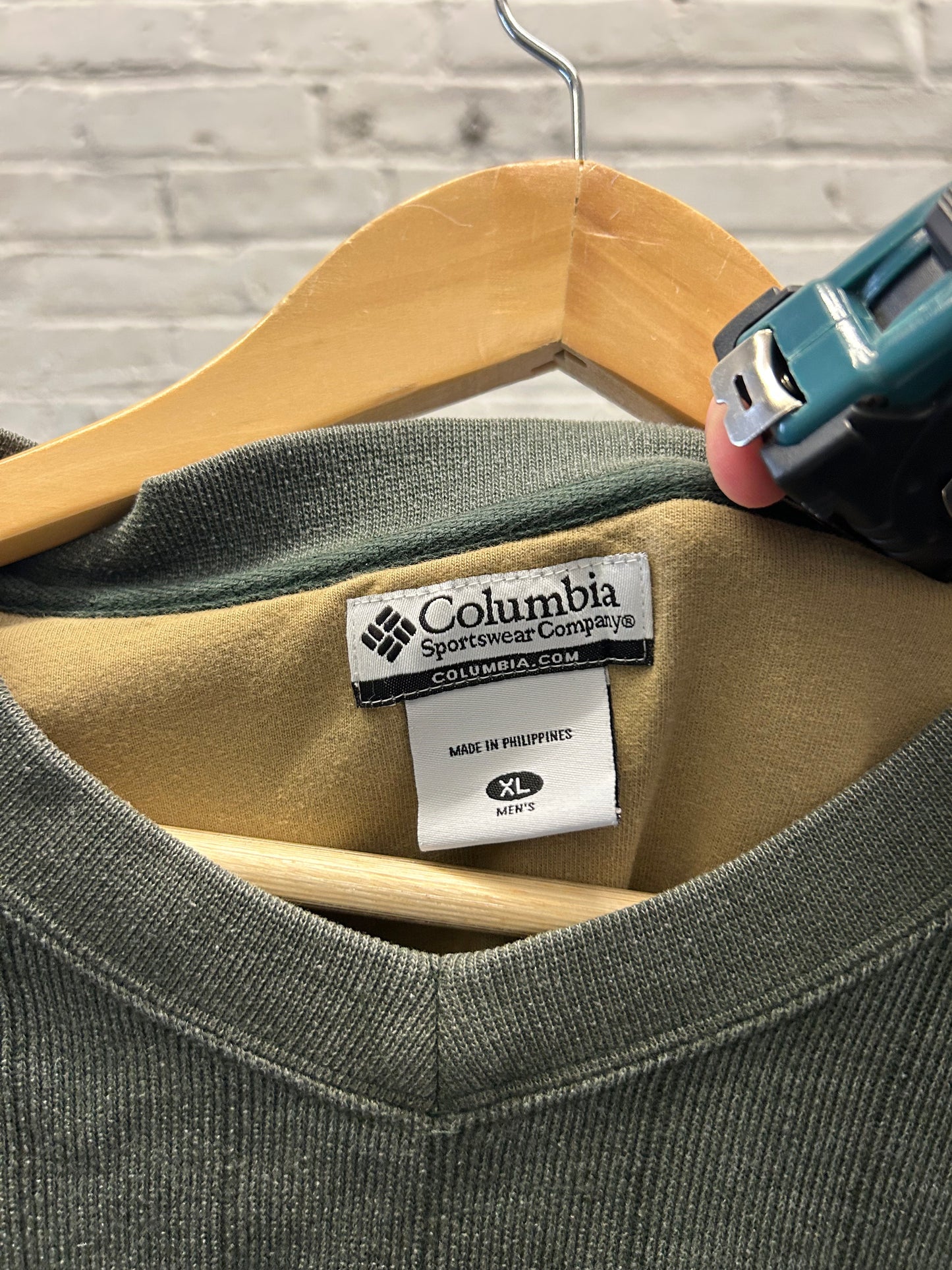 Columbia Sweater - XL
